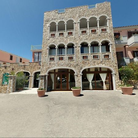 Residenza Gli Ontani Hotell Orosei Exteriör bild