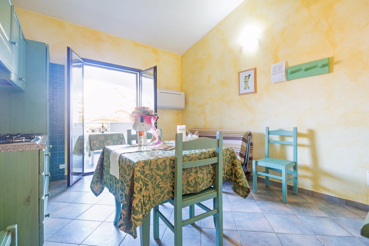 Residenza Gli Ontani Hotell Orosei Exteriör bild