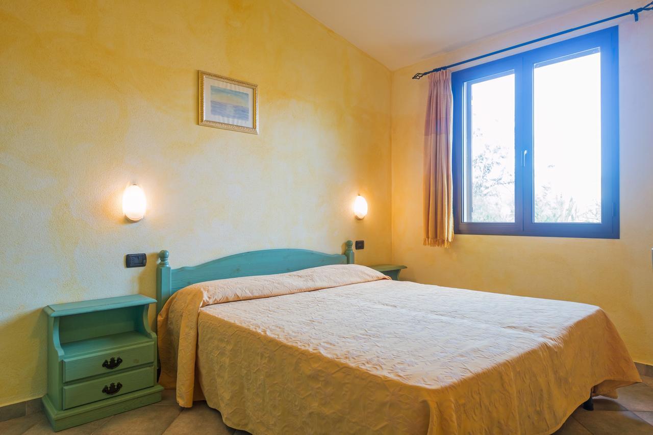 Residenza Gli Ontani Hotell Orosei Exteriör bild