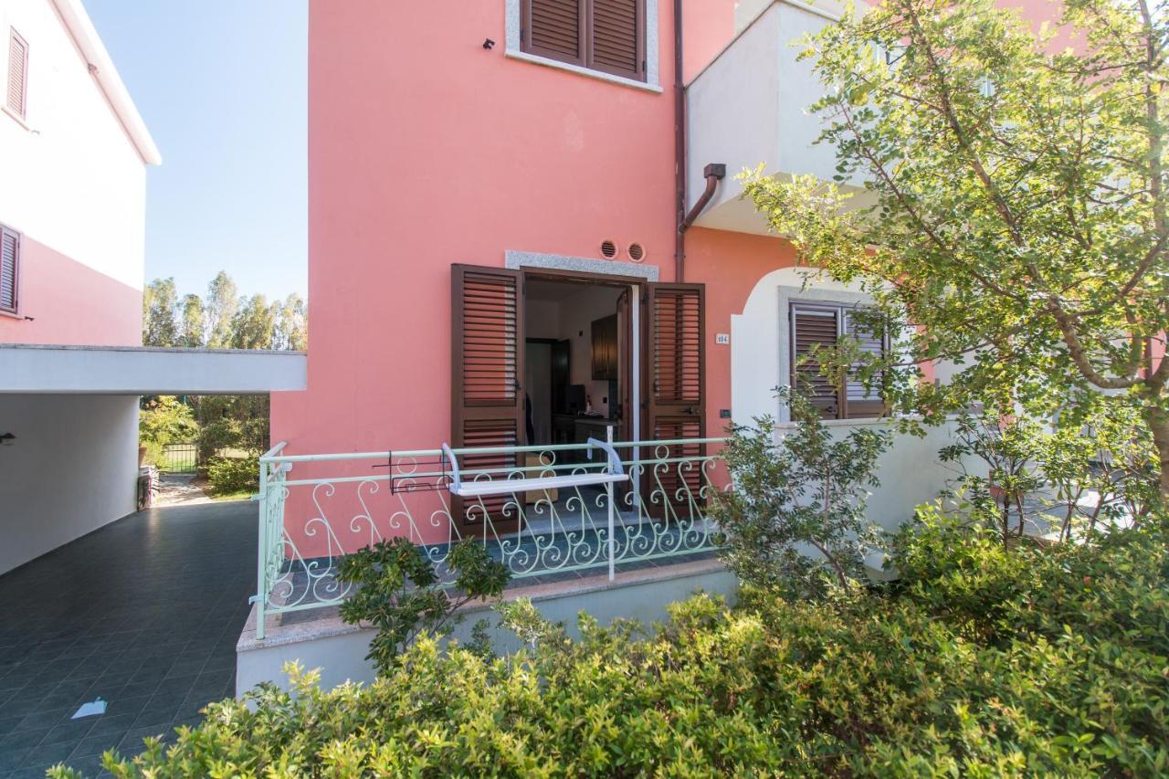 Residenza Gli Ontani Hotell Orosei Exteriör bild