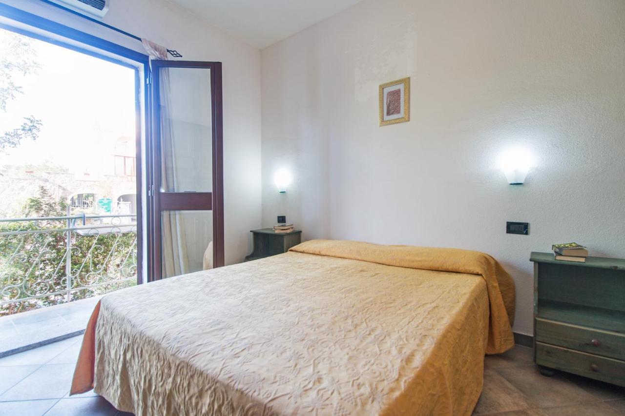 Residenza Gli Ontani Hotell Orosei Exteriör bild