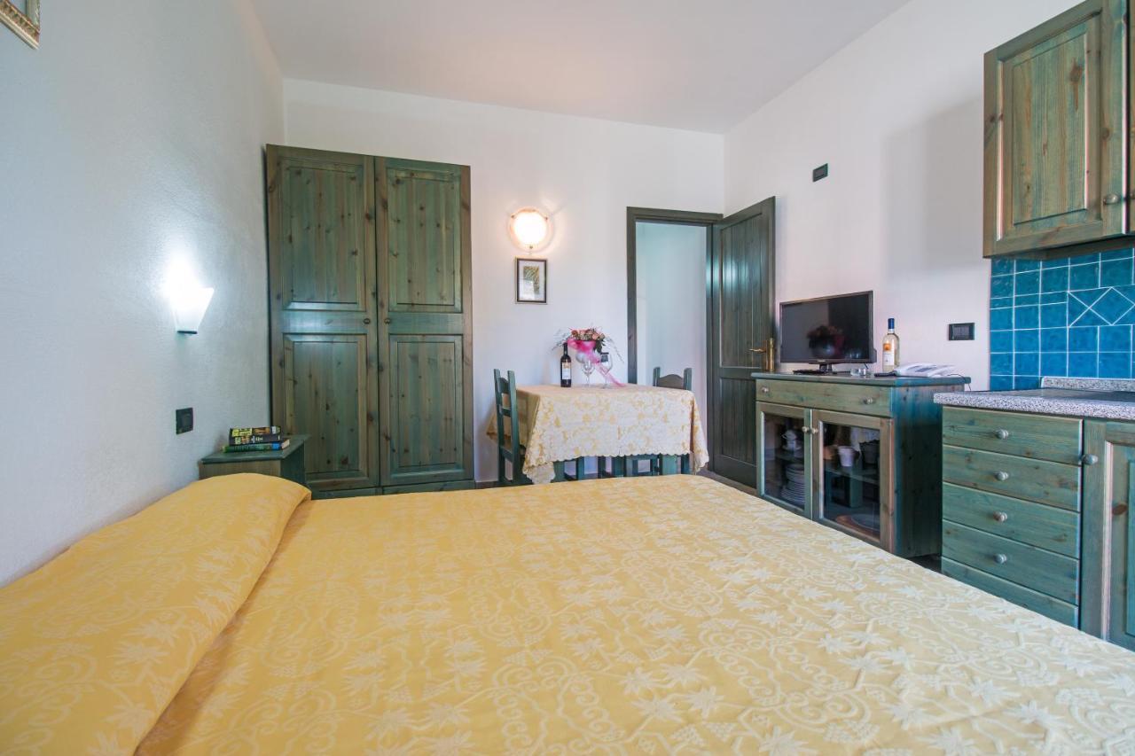 Residenza Gli Ontani Hotell Orosei Exteriör bild