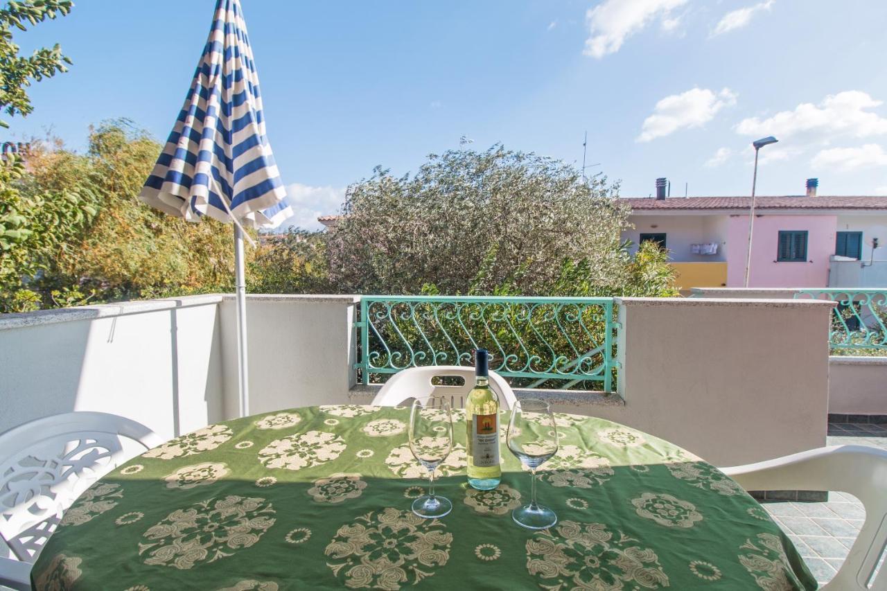 Residenza Gli Ontani Hotell Orosei Exteriör bild