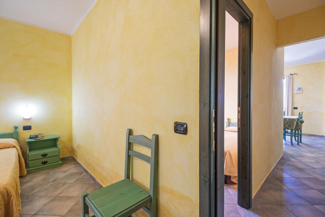 Residenza Gli Ontani Hotell Orosei Exteriör bild