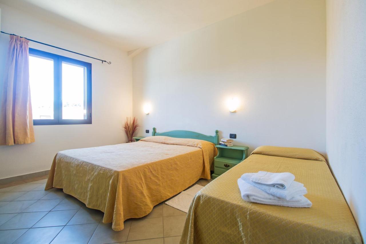 Residenza Gli Ontani Hotell Orosei Exteriör bild