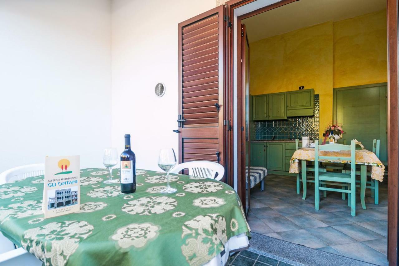 Residenza Gli Ontani Hotell Orosei Exteriör bild
