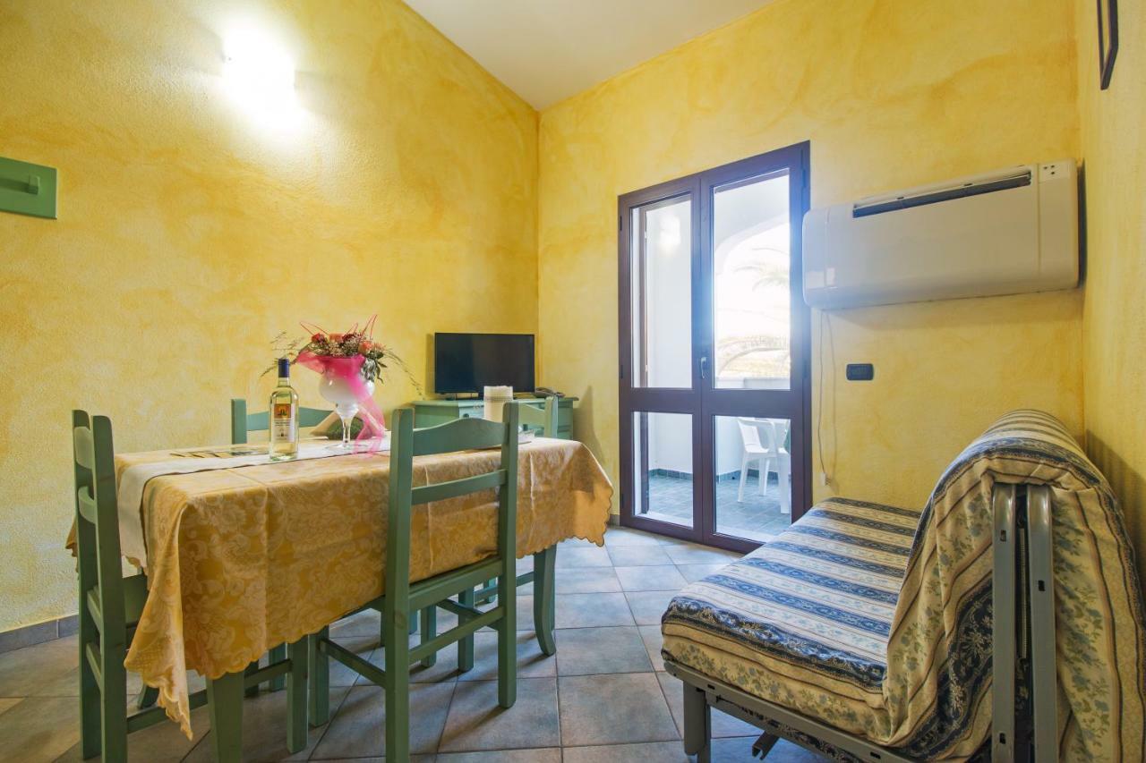 Residenza Gli Ontani Hotell Orosei Exteriör bild
